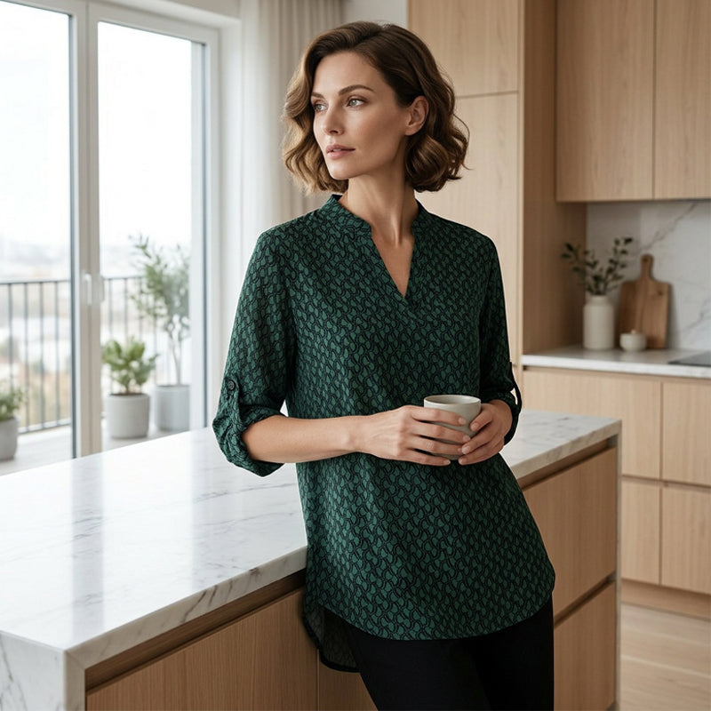 📢📢50% OFF !! ⏰Women's Geometric Print V-Neck Blouse